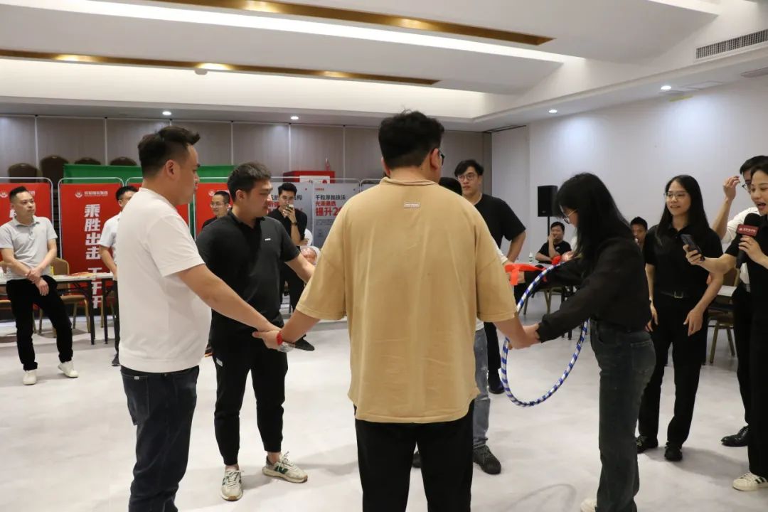 春光共悦 喜乐同辰丨将军陶瓷集团第一季度员工生日party欢乐相聚(图12) 春光共悦 喜乐同辰丨将军陶瓷集团第一季度员工生日party欢乐相聚(图12)