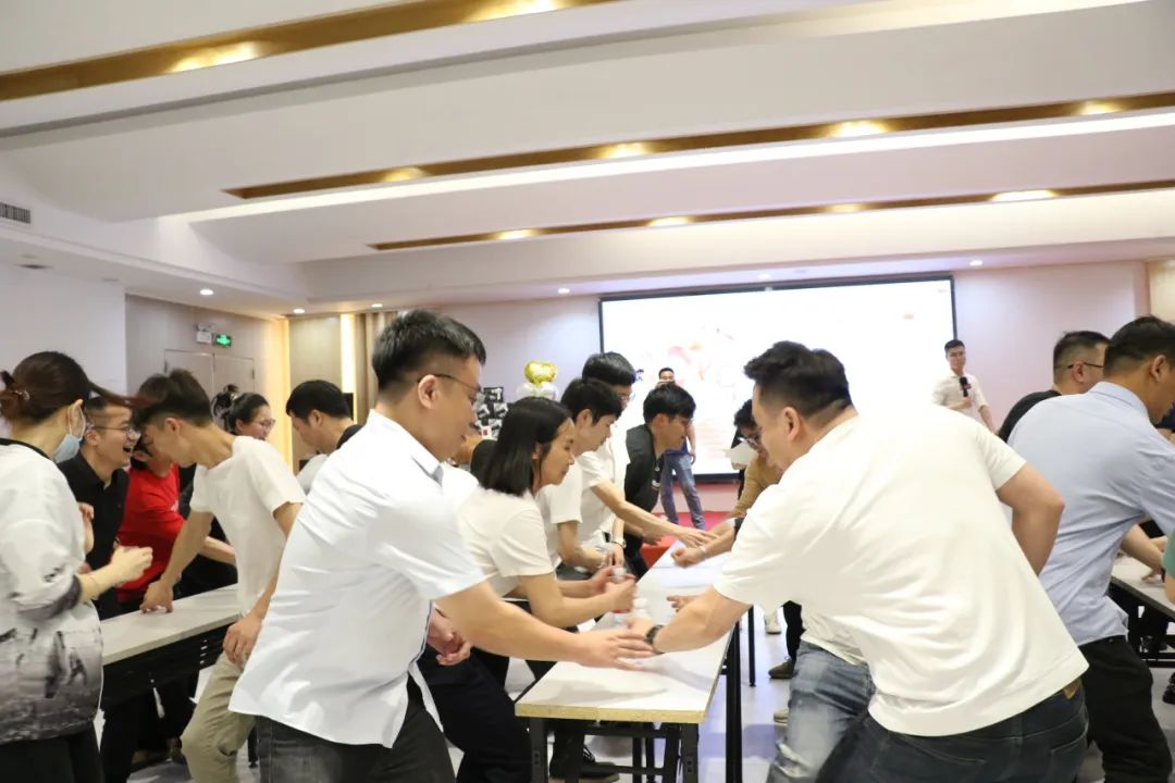 春光共悦 喜乐同辰丨将军陶瓷集团第一季度员工生日party欢乐相聚(图11) 春光共悦 喜乐同辰丨将军陶瓷集团第一季度员工生日party欢乐相聚(图11)